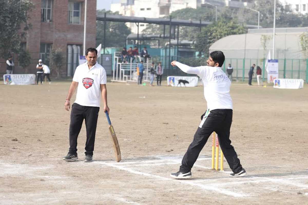 शारदा क्रिकेट चैंपियनशिप के चौथे दिन मेडिकल व एडमिन के बीच हुआ मुकाबला शारदा क्रिकेट चैंपियनशिप के चौथे दिन मेडिकल व एडमिन के बीच हुआ मुकाबला